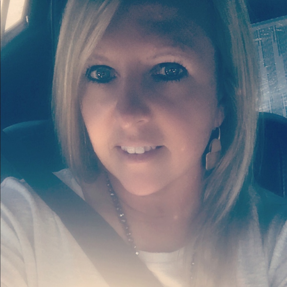 Meet your Posher, Kacie